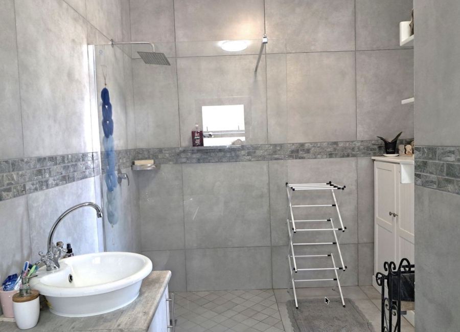 To Let 3 Bedroom Property for Rent in Da Gama Bay Western Cape